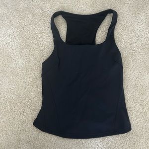 Lululemon tank with build in bra